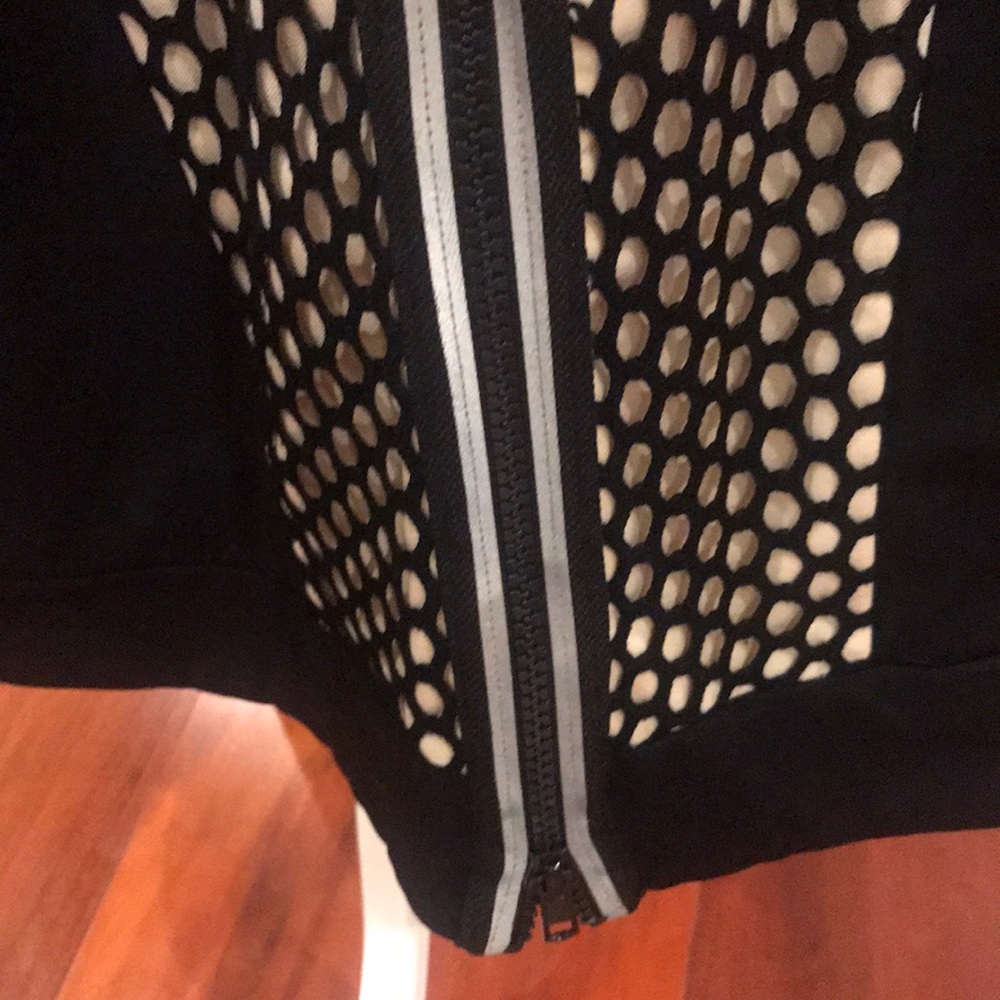 Dress - Picture 5 of 5